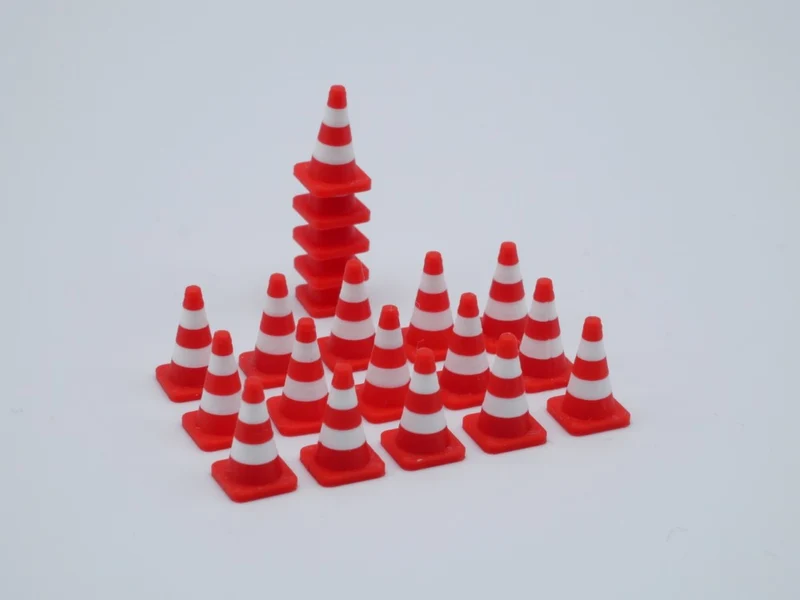 Leitkegel / Pylon - Maßstab 1:50 - rot/weiß - 20 Stück - stapelbar